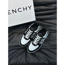 Givenchy Sneakers